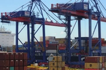 Ministério projeta superávit comercial de US$ 79,4 bi em 2022