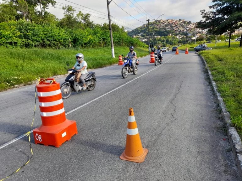 Prefeitura de Timóteo monta duas barreiras no acesso ao município