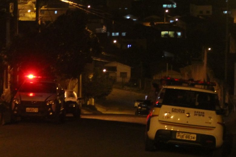 Homem baleado no Fênix foi atingido por dois tiros