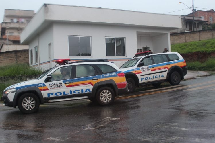 PM prende pai que agrediu o filho com facão em Itabira