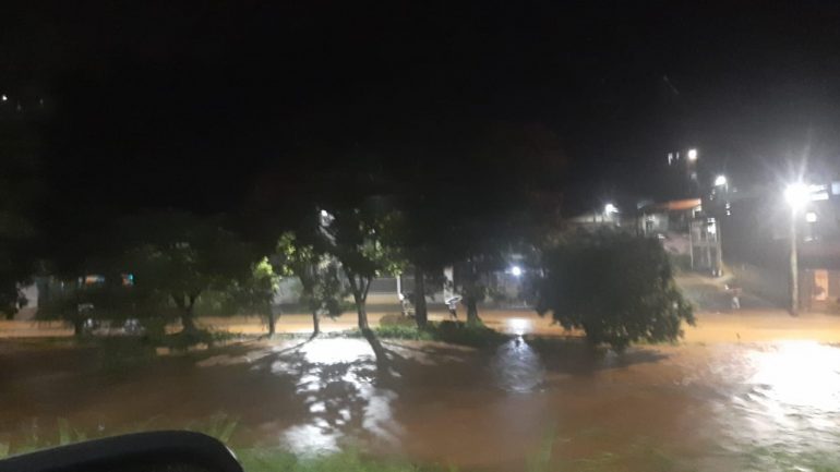 Com cheia do Rio Girau, Santa Maria de Itabira já registra 70 desabrigados