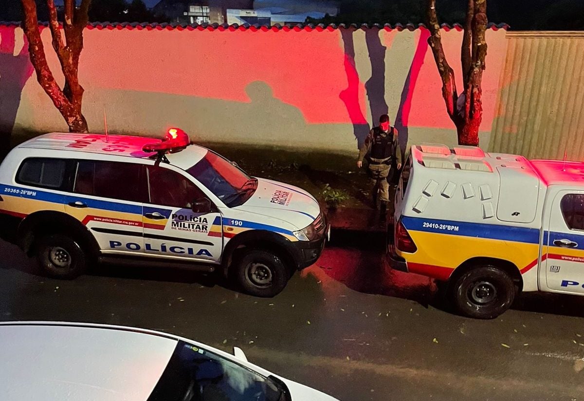 Homem é socorrido após ser baleado no Água Fresca