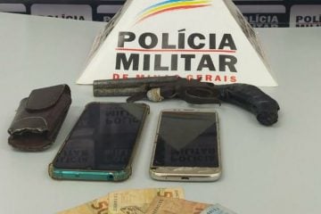 PM detém dupla com garrucha no bairro Fênix