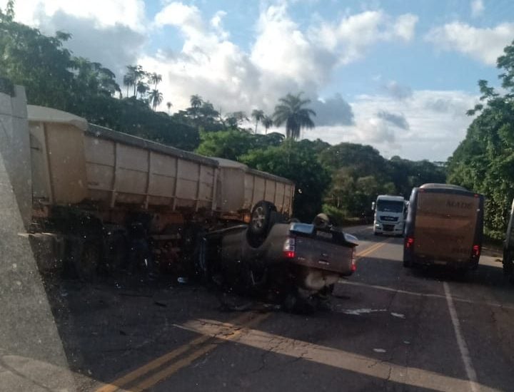 Acidente deixa pelo menos duas vítimas na BR-381, em São Gonçalo