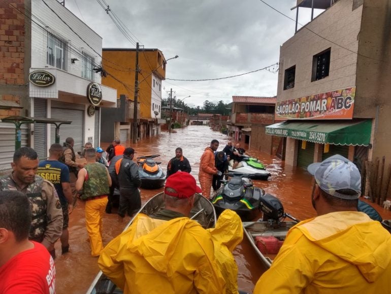 Governo de Minas decreta luto pela tragédia em Capitólio e chuvas no estado