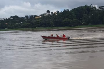Bombeiros procuram por homem que mergulhou na Lagoa da Pampulha