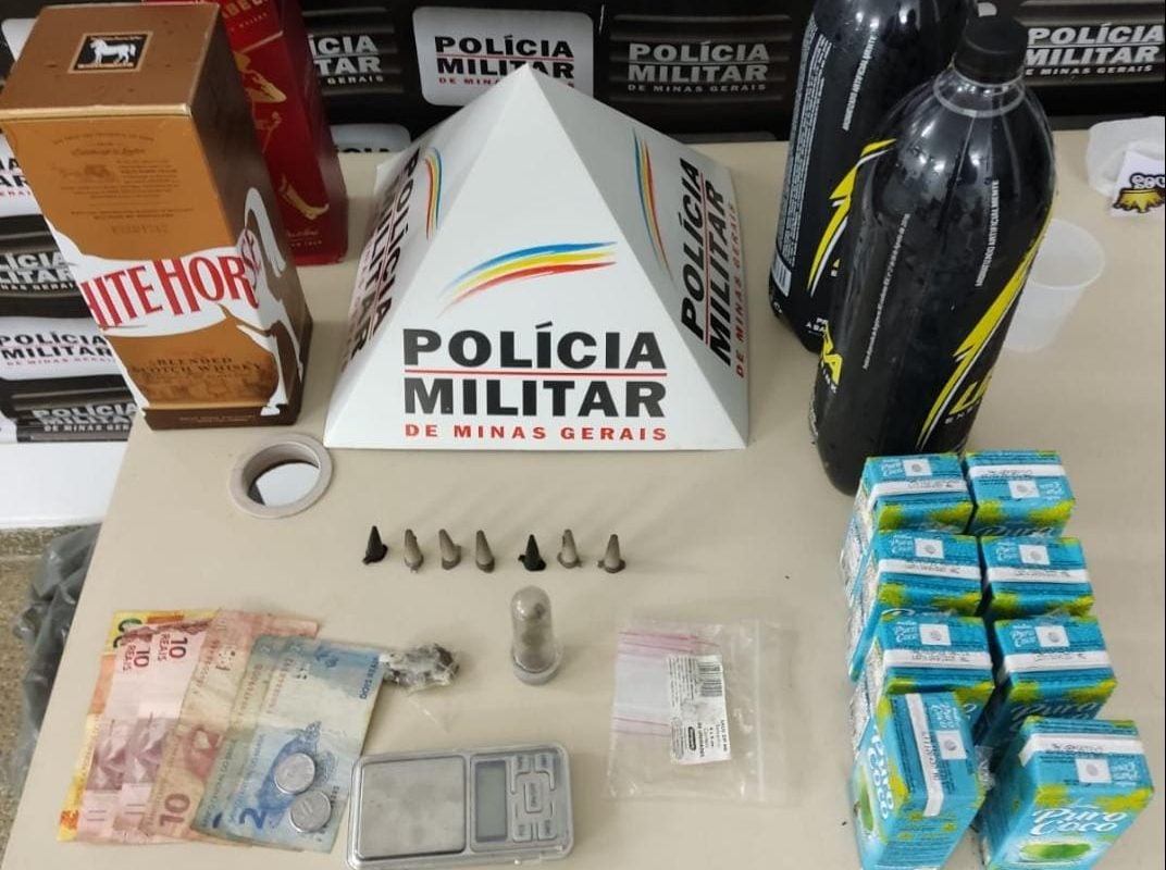PM detém suspeitos de tráfico de drogas em Monlevade