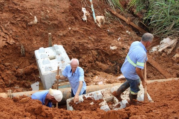 João Monlevade: DAE conclui reparo em rede de captação que se rompeu