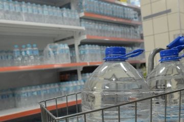 Médicos alertam para alta incidência de pedras nos rins no verão