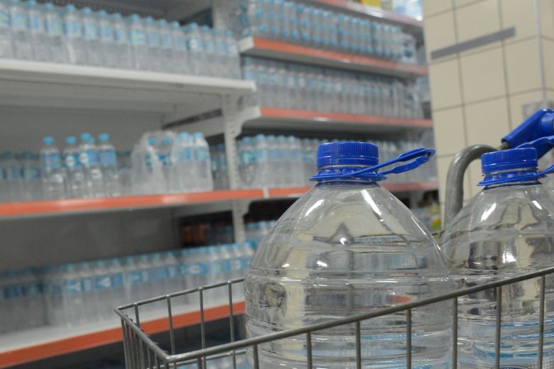 Médicos alertam para alta incidência de pedras nos rins no verão