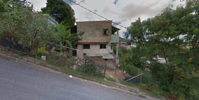 Homem morre carbonizado durante incêndio em residência em BH
