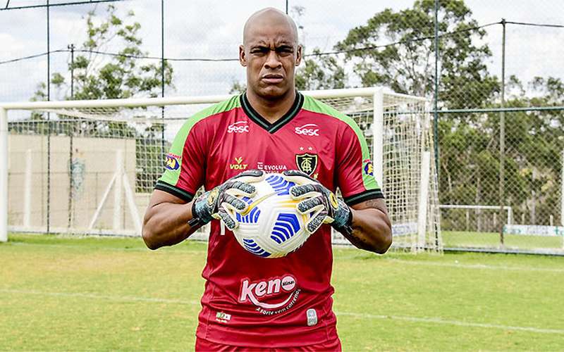 Jailson elogia Cavichioli e aposta na experiência para brilhar no América