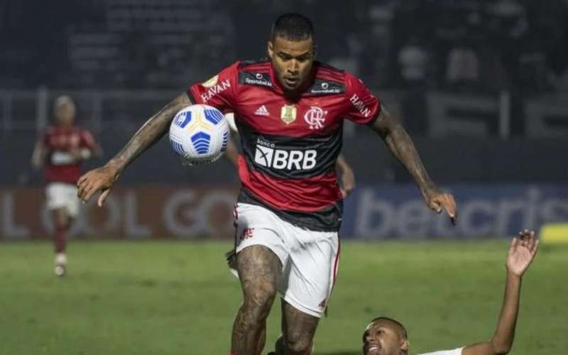 Chelsea exerce cláusula e pede retorno de Kenedy, emprestado ao Flamengo