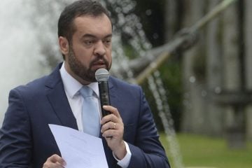 Plano de recuperação do RJ poderá passar por ajustes, diz governador