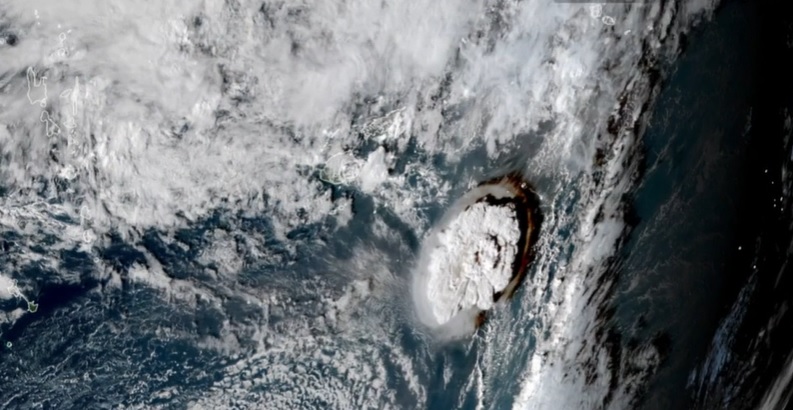 Oceano Pacífico: nova grande erupção é detectada no vulcão de Tonga
