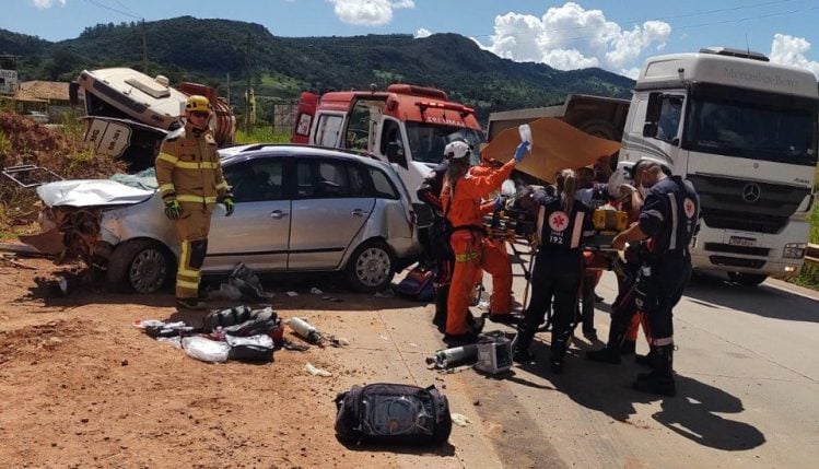 Acidente deixa um morto e outro ferido na BR-381, em Bom Jesus do Amparo