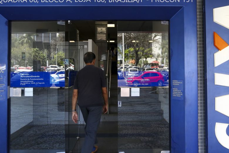 Bancos fecharão no feriado de amanhã em todo o país