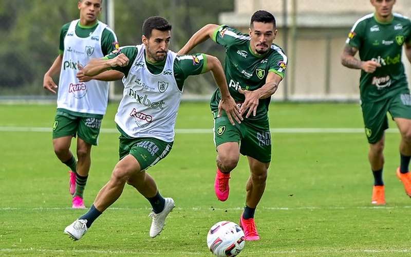 De olho na liderança do Campeonato Mineiro, América recebe o Athletic