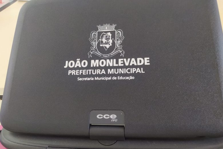 Prefeitura de Monlevade recupera 192 netbooks que estavam no almoxarifado há mais de 10 anos