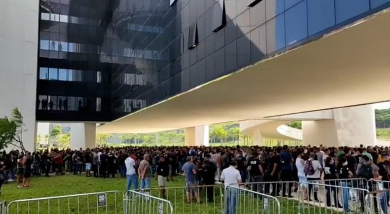 Agentes da segurança de MG não concordam com reajuste de Zema e fazem nova manifestação