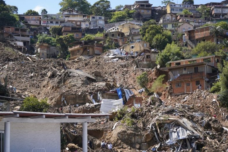 Governo do Rio atualiza números de Petrópolis: 104 mortos
