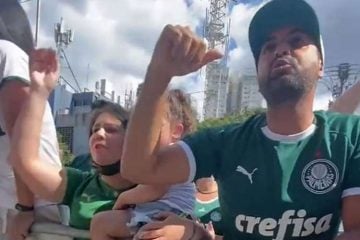 Palmeiras desembarca em São Paulo com apoio de torcedores após vice mundial