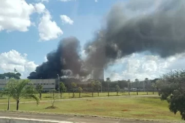 Incêndio na garagem do Palácio do Planalto; veja as fotos