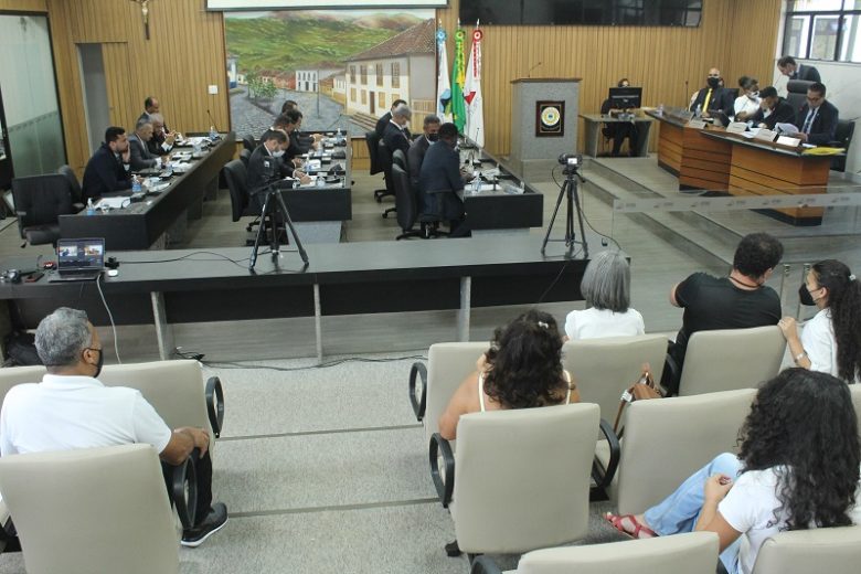 Câmara: vereadores de oposição destacam crise interna na Prefeitura de Itabira