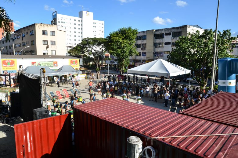 Praça do Povo recebe projeto Film[Aço] e documentário sobre a Igreja São José