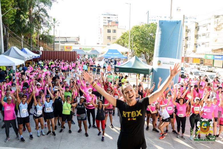 “Ninguém segura essa Mulher”: pedal, caminhada e ciclismo movimentam a praça do Povo, em Monlevade