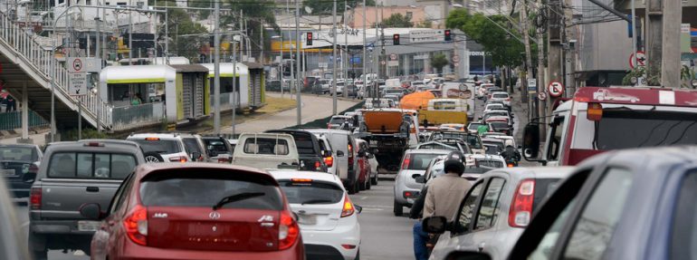 Atenção, motorista: hoje é o último dia para pagar a taxa de licenciamento do veículo
