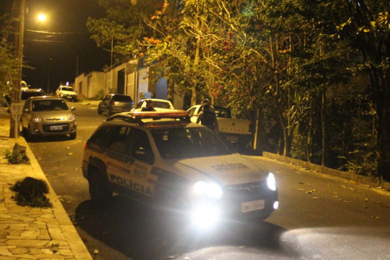 Estudante tem o celular roubado ao ser assaltado no Amazonas
