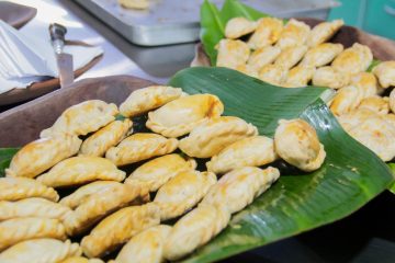 Conheça a deliciosa receita de empanada de linguicinha caipira do Chef Jimmy Ogro