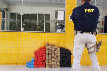 PRF apreende 153 kg de maconha em carro que tentou fugir de abordagem em Monlevade