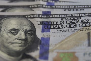 Dólar cai para R$ 5,13, puxado por mercado externo