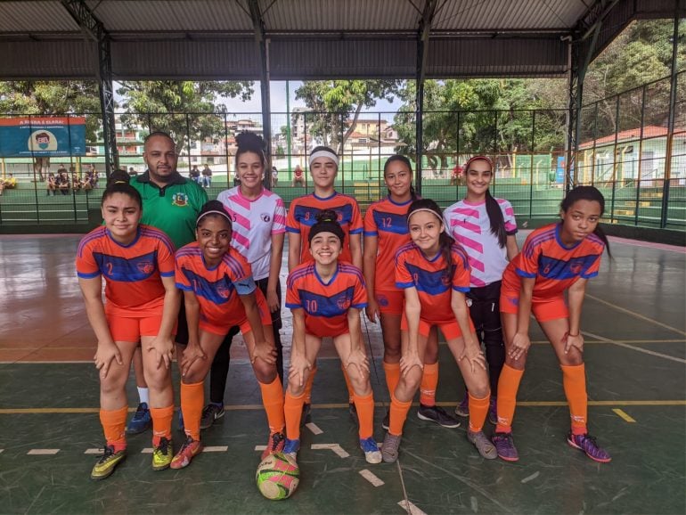 Seleção feminina de futsal de Monlevade disputa campeonato em Santa Maria de Itabira