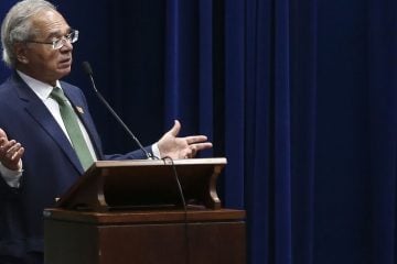 Ministro diz ser contra sanções e pede permanência da Rússia no FMI