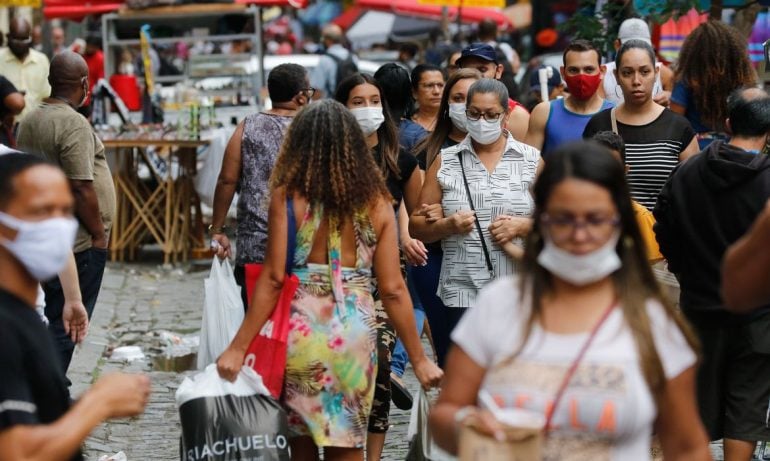 É oficial! Não é obrigatório o uso de máscaras em ambientes abertos em Monlevade