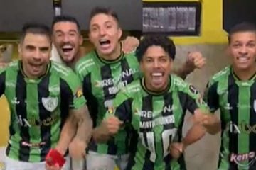 ‘Receba!’: jogadores do América comemoram ao estilo ‘Luva de Pedreiro’