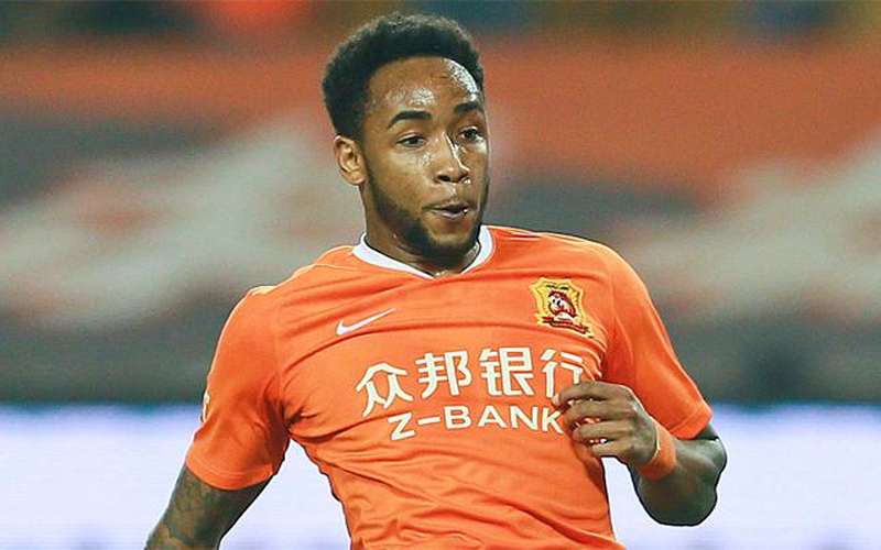 Cruzeiro encaminha contratação do atacante Rafael Silva, que já está em BH