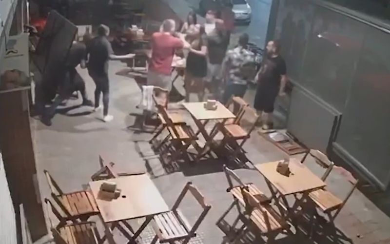 Veja o vídeo: briga generalizada em bar termina com morte de cliente
