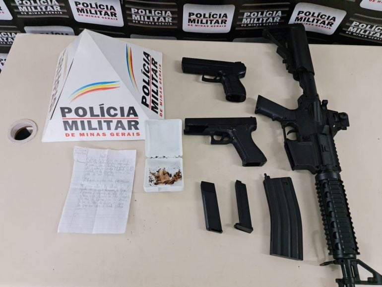 Dupla que planejava assaltos na avenida Castelo Branco é presa com armas falsas