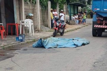 Homem embriagado cai na rua, é atropelado por caminhão e morre em Monlevade