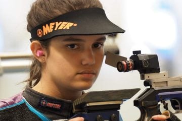Jovem de Manhuaçu representará Brasil em competição mundial de tiro esportivo