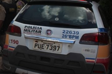 Homem é preso pela PM ao ser flagrado urinando na rua