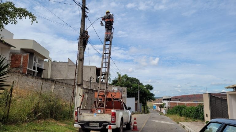 Monlevade: bairro Paineiras é mais um com luz de LED em todas as ruas