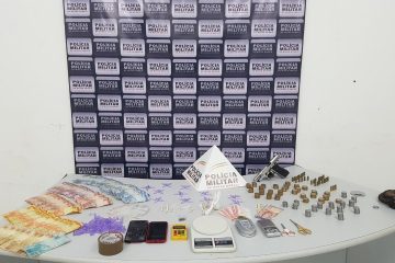 PM apreende arma, munições e drogas no bairro Bethânia