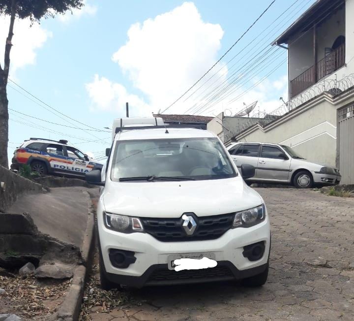 Polícia Militar recupera veículo furtado em Itabira