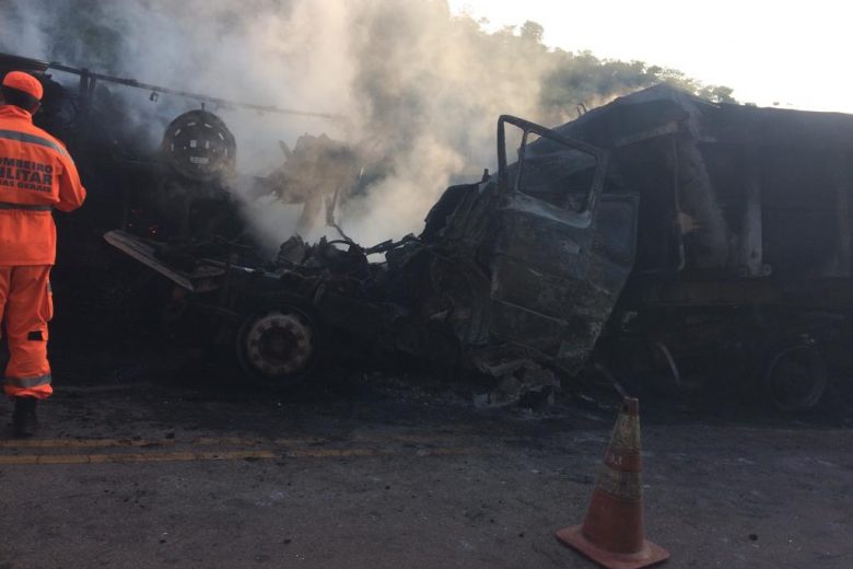 Motorista morre carbonizado em acidente na MG-129; veja o vídeo