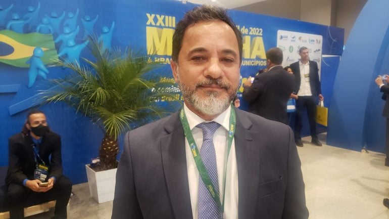 “Itabira quer ser a Campinas de Minas”, diz Marco Antônio Lage em Brasília